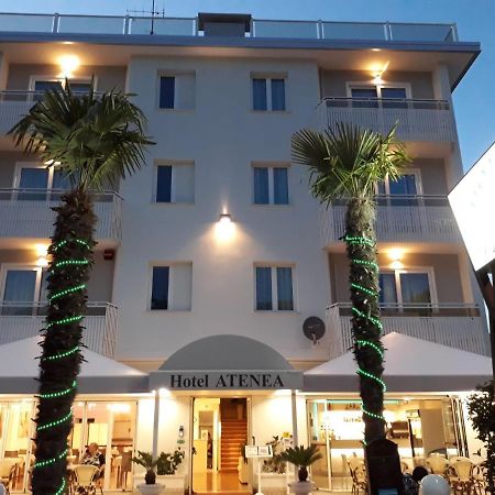 Hotel Atenea Golden Star Caorle Exteriör bild